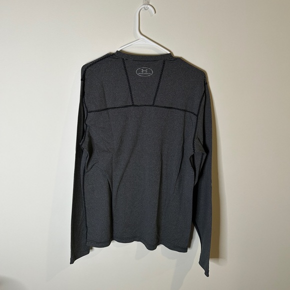 Men's Under Armour Cold Gear V-neck Long Sleeve Shirt Size Large - Picture 4 of 5